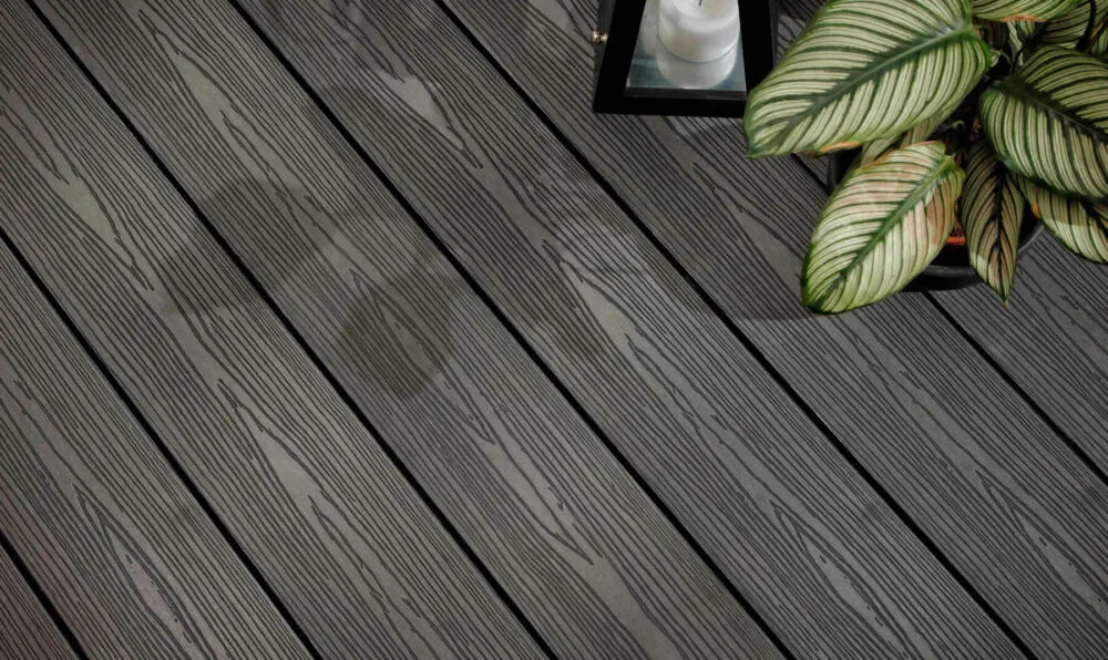 HD Deck X decking in silver - Composite Prime