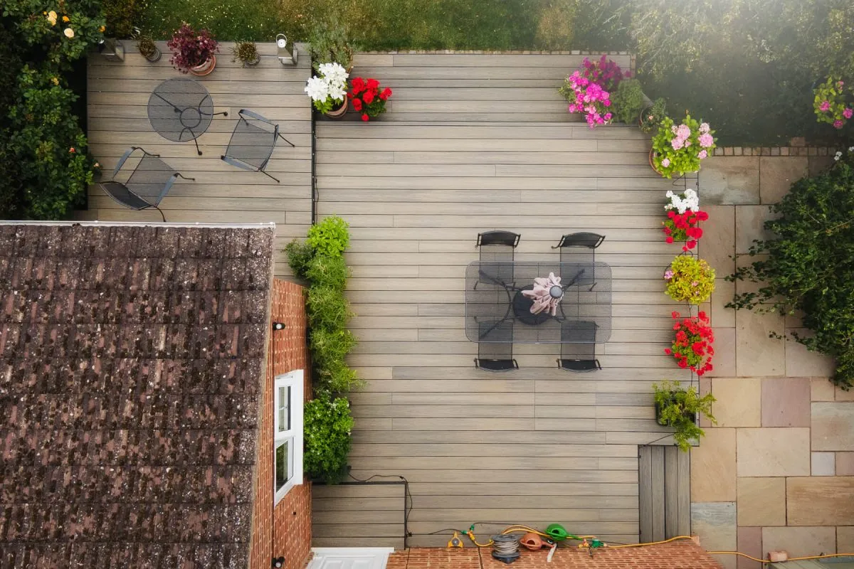 Ariel view of patio using HD Deck Dual in antique